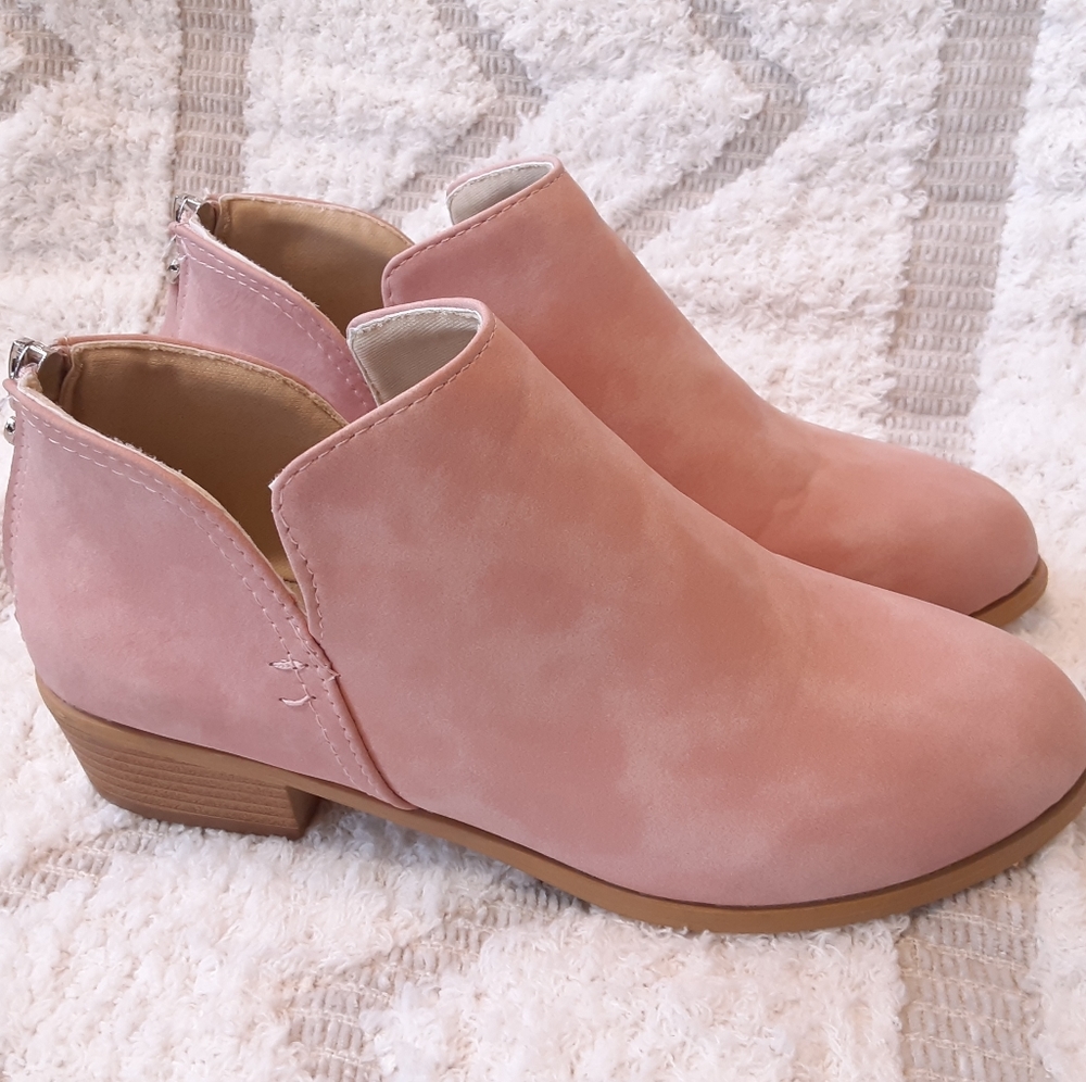 Booties - Picture 4 of 8